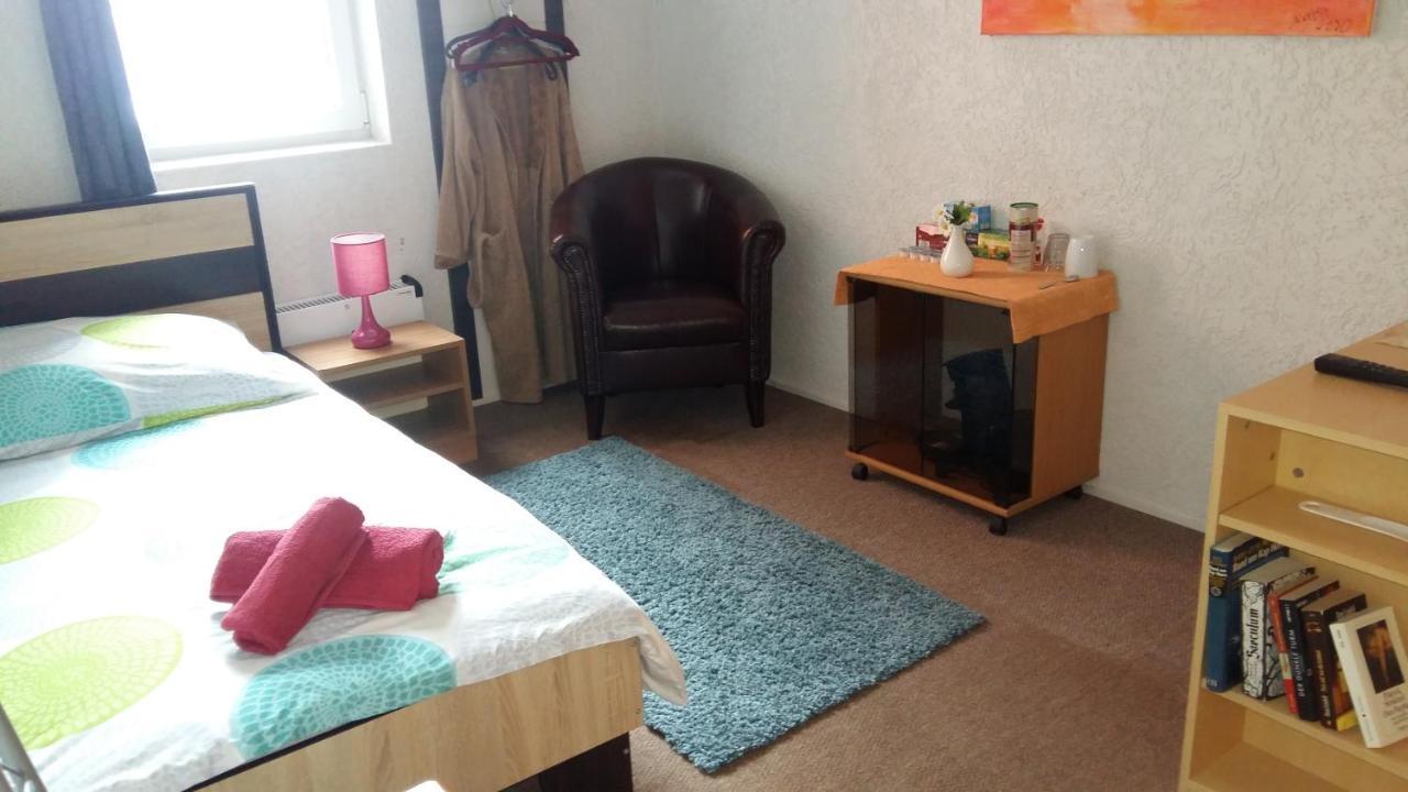 Pension Am Piko-Platz Sonneberg Buitenkant foto